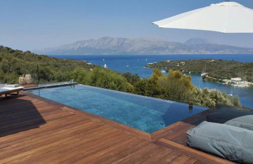 Costa Meganisi - Photo 1