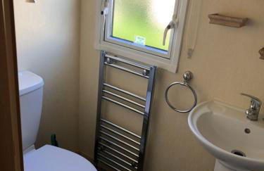 Two x 6 Berth static caravan on Lyons Robin Hood Rhyl North wales - Photo 49