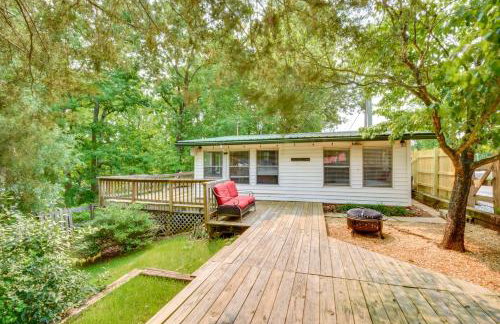 Waterfront Cabin with Private Dock on Lake Hartwell! - Foto 1