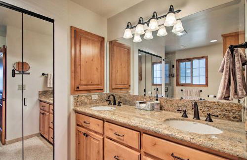 Hot Tub and Lake Tahoe Views Waterfront Retreat - Foto 14