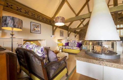 Askrigg Chapel - Photo 13