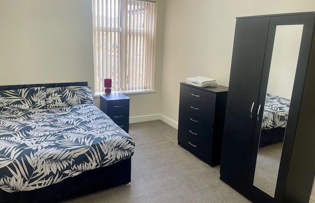 Stylish 1-bed Apt - Sleeps 4 - Parking - Wifi - Foto 8