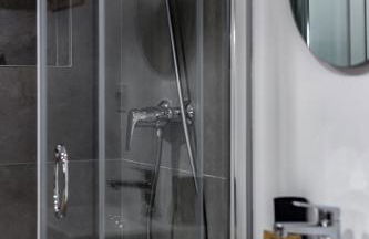 MAISON LE GRATTE CIEL - séminaire ou famille, salle de réunion, 8 chambres Clim, Jardin & Salle de sport - Foto 32