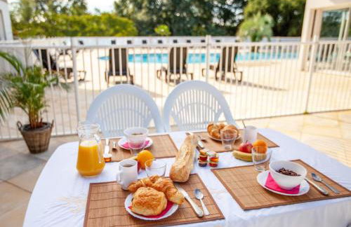 Cassen Holiday House With Pool - Foto 117