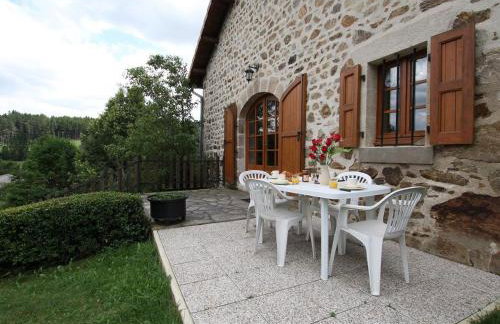 Grande maison en pierres avec jardin, proche d'un bourg médiéval, animaux acceptés - FR-1-582-161 - Foto 1