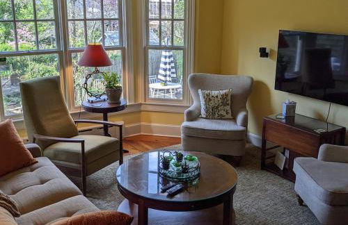 1879 Downtown Annapolis Home with Koi Ponds and Gardens - Foto 5