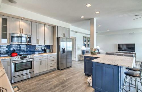 Waterfront Sanctuary w/ Panoramic Bay Views! - Foto 12