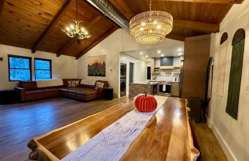 Cozy Creekside cabin- 35m to Boone - Photo 18