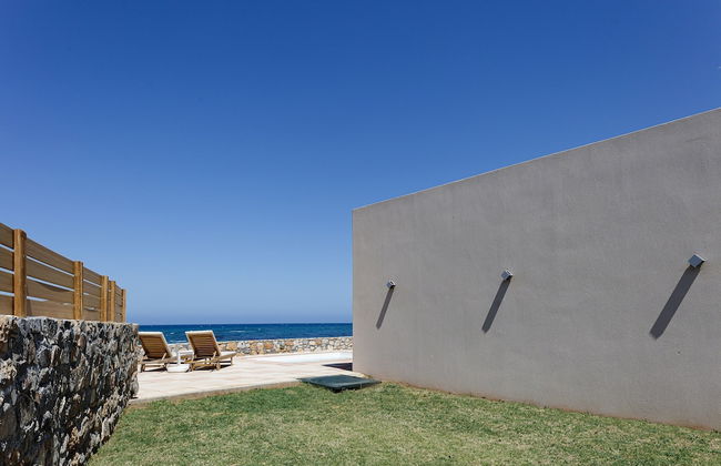 Theo Star Beach Hotel - Photo 40