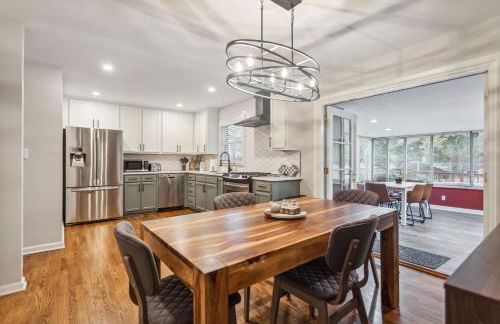 Spacious 4BR Retreat in Vibrant Smyrna Near Lakes - Foto 8