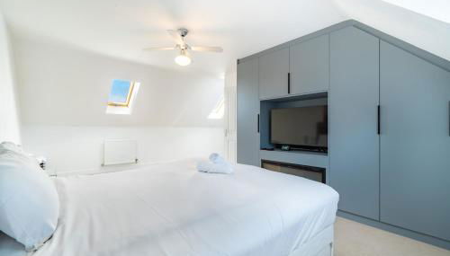 Littlecote Manor 7BR - Foto 4, wardrobe