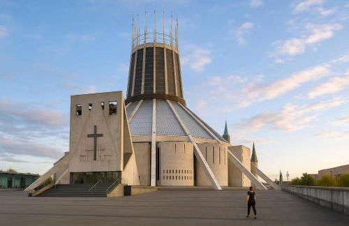 City Centre - Sleeps 6 - Bars, Parking & Netflix - Foto 37