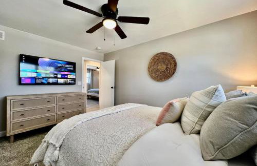 All the Vibes Poolside in Trenton - Foto 33