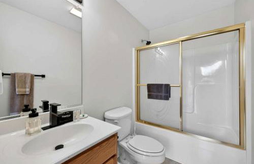 Bright Mountain Cabin with Game Room & Golf Course Views Near Hedgesville, West Virginia - Foto 52