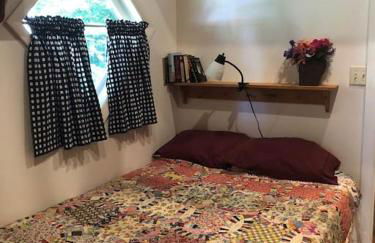 Sebago Lake Cottage on Raymond Cape - Photo 10