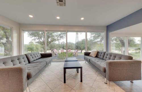 Beach House 2 on Lake LBJ - Sleeps 24 - Foto 23