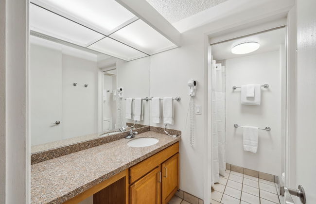 Maui Schooner Resort - Photo 32