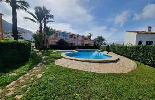 Bello apartamento con piscina a un paso del centro - Foto 29