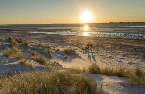 Nestledstays- The Lake House - Foto 15