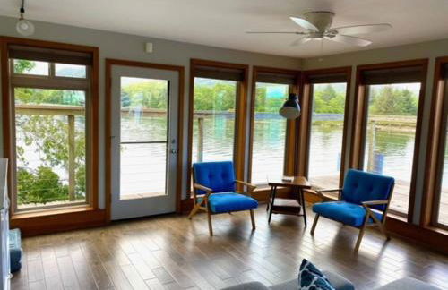 Riverside retreat with stunning views, historic charm - Coastal adventure awaits - Foto 4