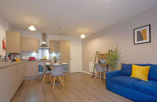 Beautiful Apartment in Central MK with Balcony, Free Parking & Smart TV with Netflix by Yoko Property - Foto 9