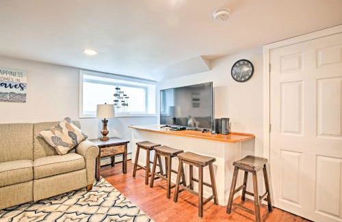 Old Orchard Beach Home with Patio Walk to Beach - Foto 10