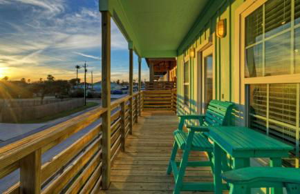 Group Getaway w/ Pool, Boat Dock 2 Homes Laguna Village Retreat by Avantstay - Foto 150