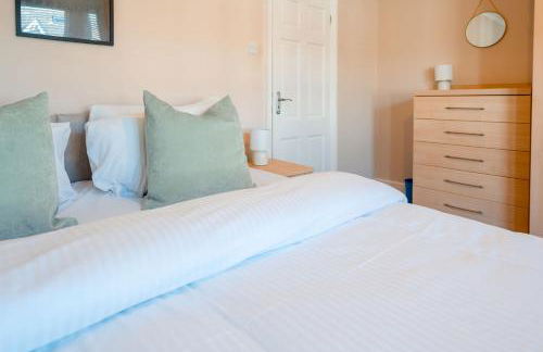 Spacious home 3 min from station - Photo 4