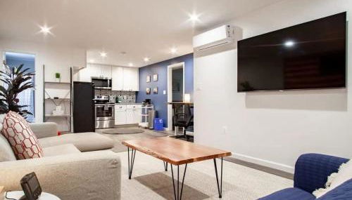 Fantastic Falls Church HomeBase for DC area travel - Foto 2