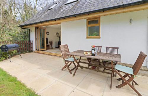 Stunning cottage with hot tub - Photo 26
