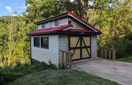 Red Roof mountain cabin with Starlink internet! - Foto 20