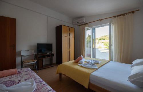 Marina's Apartments - Photo 14