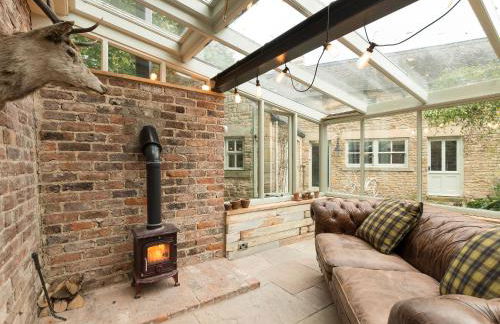 The Coach House - Photo 10