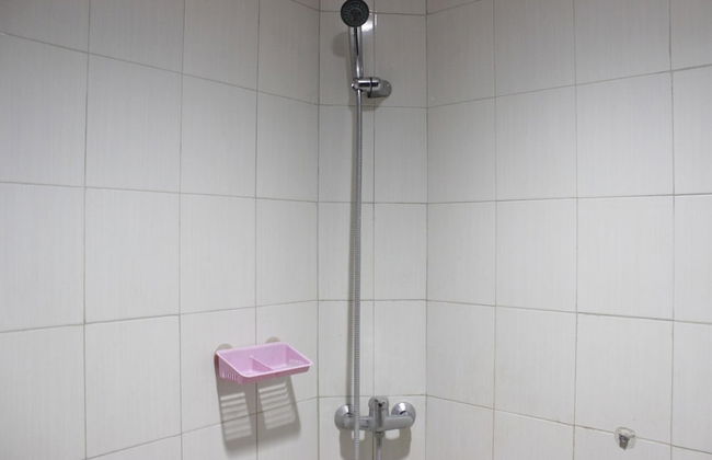 Comfy 2BR Apartment at Mekarwangi Square Cibaduyut - Foto 12