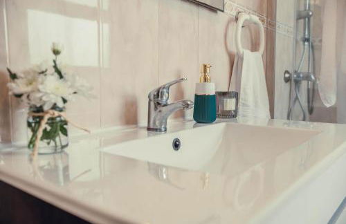 SHR House - Photo 16