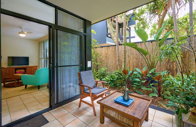 Julians Apartments - Photo 34