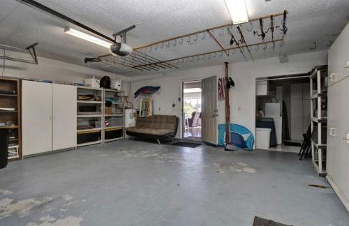 Pet Friendly Canal Front 3-Bedroom Grand Villa with Pool, Linai and Dock - Foto 22