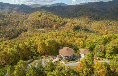 Skytop Chalet Pet Friendly, Hot Tub and Views - Foto 54