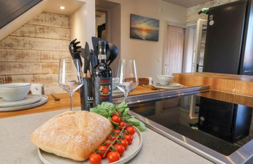 Beacon House - Photo 17