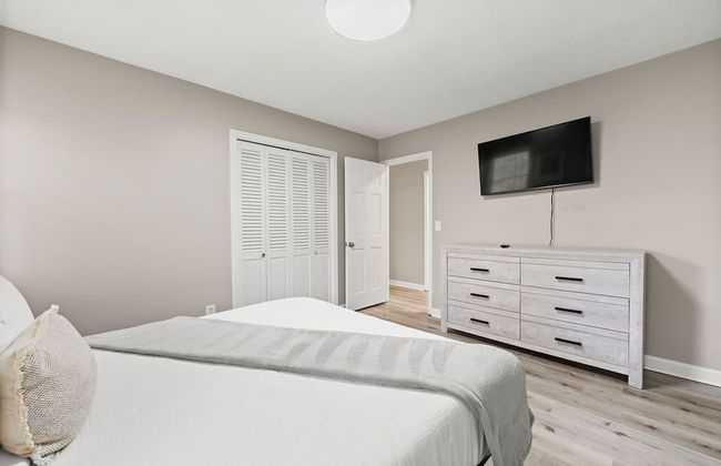 Beautiful Newly-renovated Home in Indian Hills - Foto 17