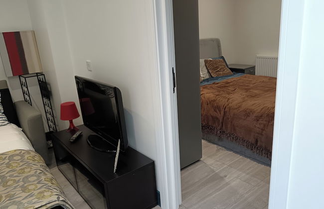 High Wycombe - 1bed Apartment - Sleeps 3 - Parking - Foto 3