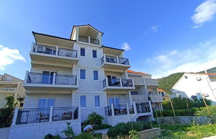 The Father's House - Photo 33