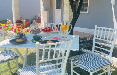 The Little Blooming House - Photo 38