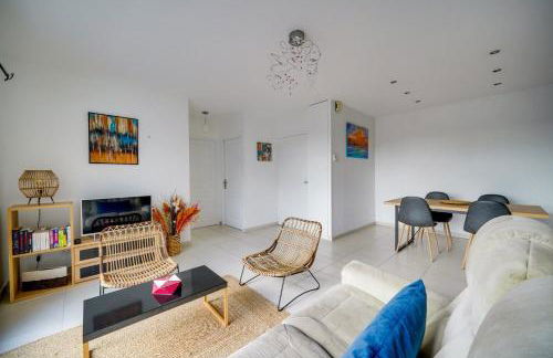 Nice apartment Mérignac with terrace and parking - Foto 1