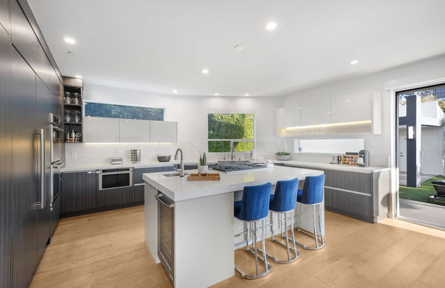 Lindenhurst - Photo 11