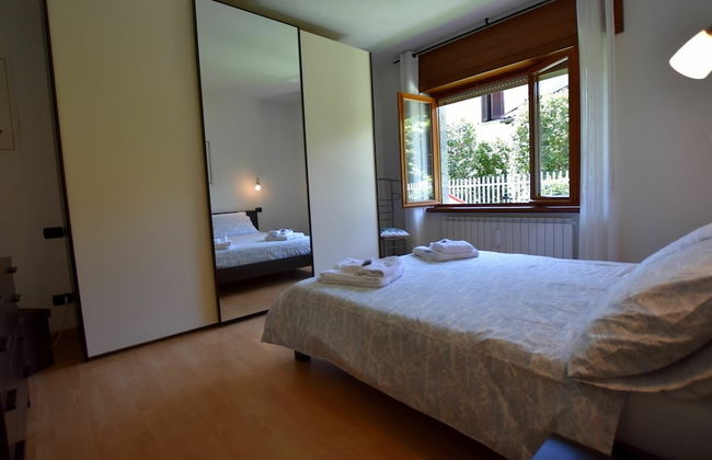 Villa in Mergozzo Near Lago di Mergozzo - Photo 2