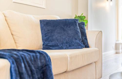 4 to 6 Beds Van Parking South Birmingham NR Edgbaston Solihull Relocations Insurance and Work Bookings Welcome - By Samina - ARZ Stays - Foto 14