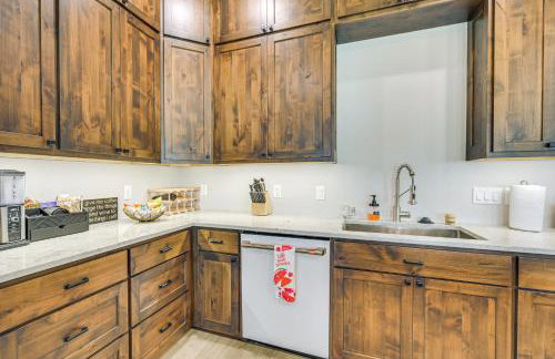 Lake Wapogasset Home with Dock 7 Mi to Amery - Foto 9