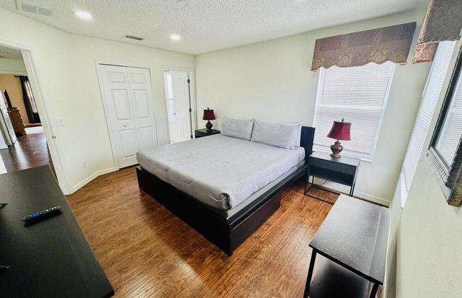 7/6.5 Beautiful Vacation Home With Private Pool, and Much More!! - Foto 48