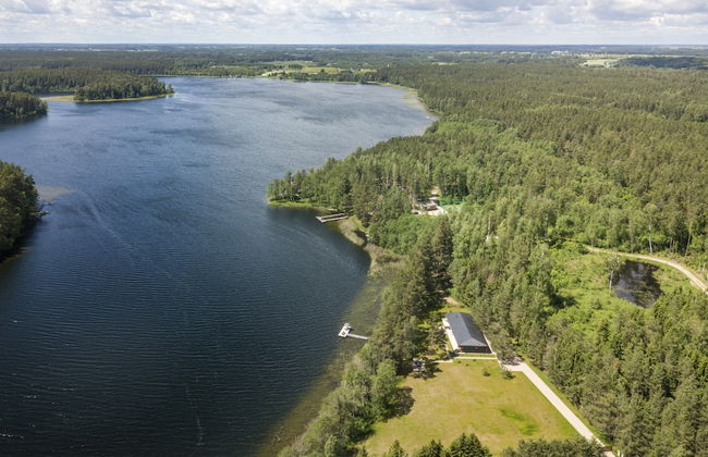 The Lake. Unique Waterfront Villa - Photo 55